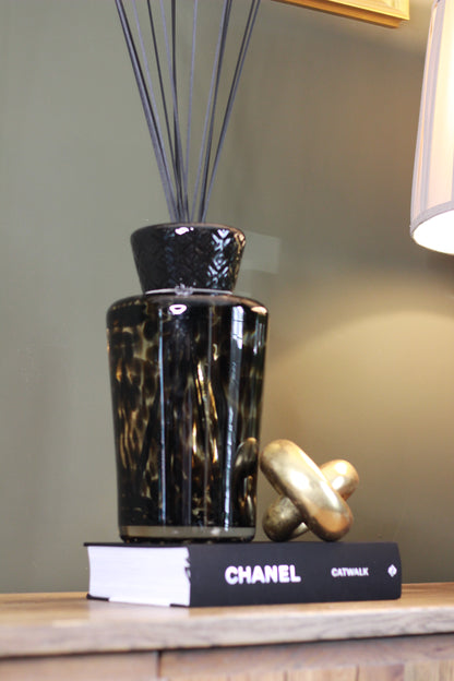 XXL Luxe Diffuser – Gourmand & Oriental Flower (5L) styled view – Leya Buster Interiors