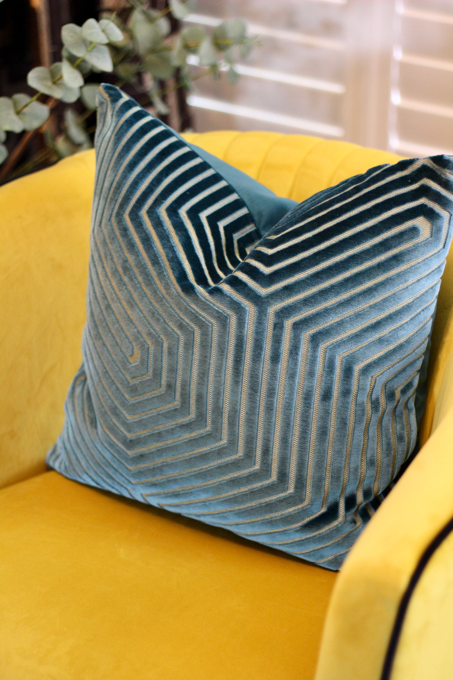 Shimmer Velvet Cushion - Teal