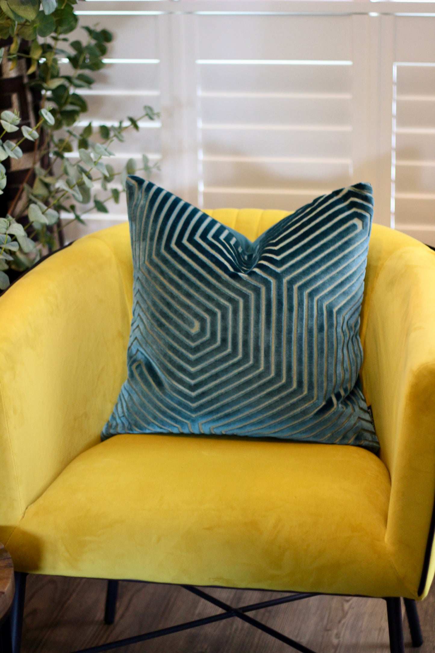 Shimmer Velvet Cushion - Teal