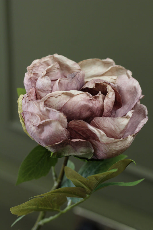 Vintage Peony Bud Stem – Dusty Mauve faux peony bud in a soft muted mauve tone